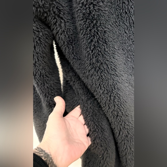 PINK Victoria’s Secret Oversized Faux Sherpa Hooded Cardigan Jacket Size XS/S - Picture 4 of 10